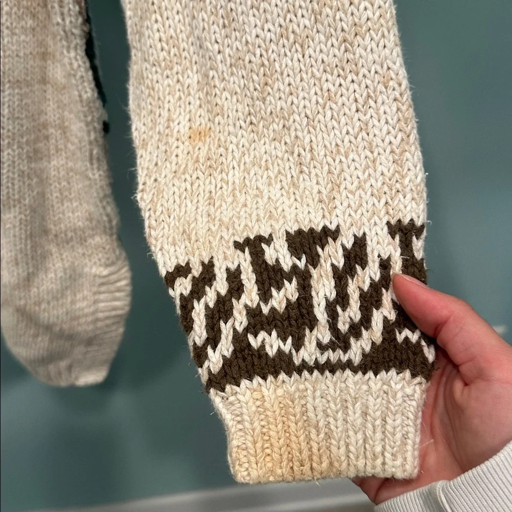 Vintage chunky knitted patterned sweater